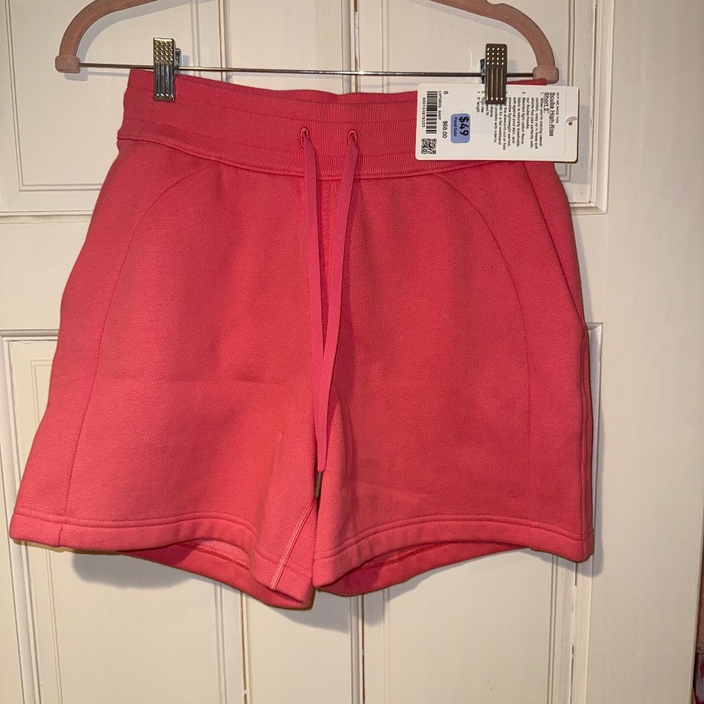 Lululemon Scuba High Rise Short 5”